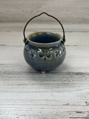 Irish Porcelain Pot With Handle Shamrock Design Made In Ireland